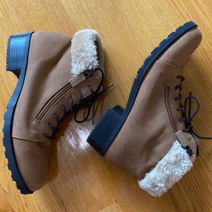 Trotters Below Zero Ankle Bootie Chestnut 8.5N / 8.5AA Narrow